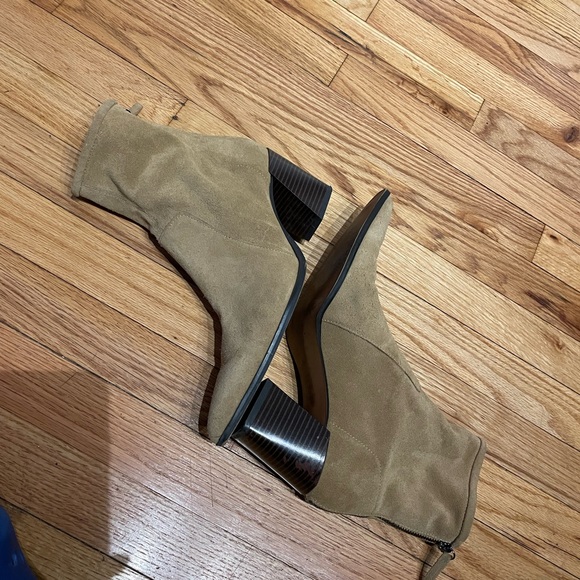 Cowhide Cottage rustic Cowgirl Tan Suede Chunky Block Heel pointed western fall - Picture 7 of 11